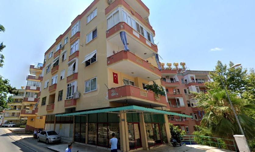 Palm Beach Cleopatra House, Beautiful Private Apartment Just 300 Meters To Cleopatra Beach 14 With Umbrellas, Bikes And Many Extras Included! 阿拉尼亚 外观 照片